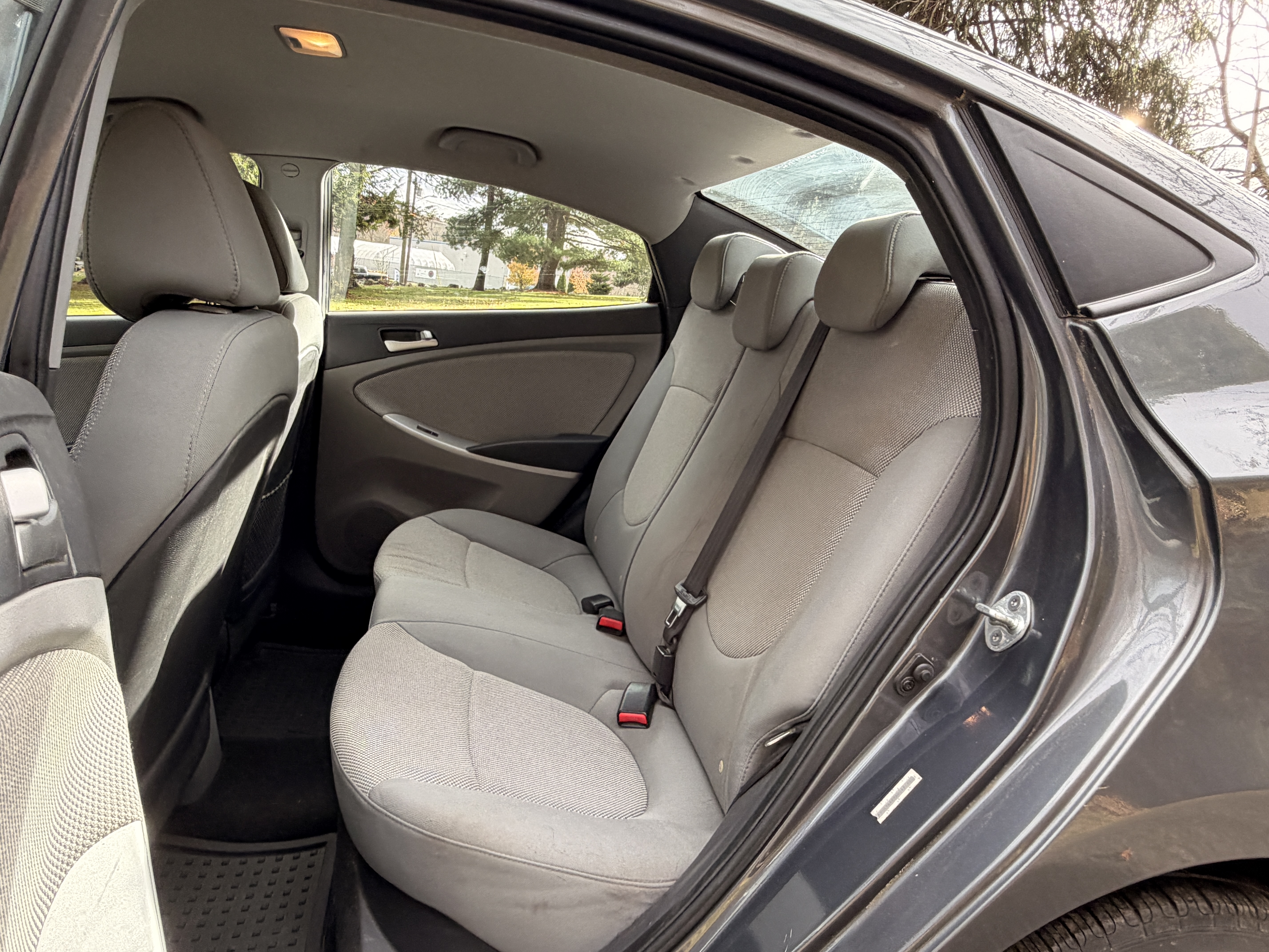 2013 Hyundai Accent GLS FWD - Clean, Maintained and Reliable 4D Sedan — photo 13